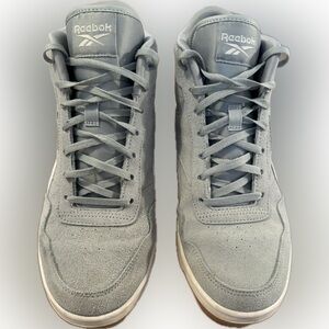 ✨Reebok✨ High-Top Sneakers